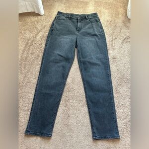American Eagle Mom Jeans